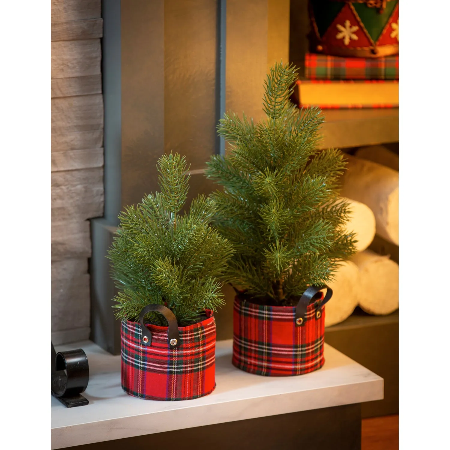 16" and 12" Pine Tree with Plaid Pot Table Decor, Set of 2,8flp215