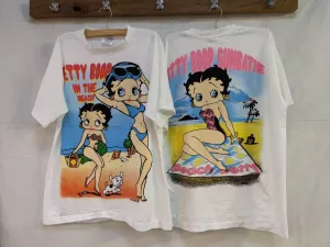 Betty Boop 'Sunbathe' Tee: Retro-Style Streetwear Essential with a 30-Day Guarantee