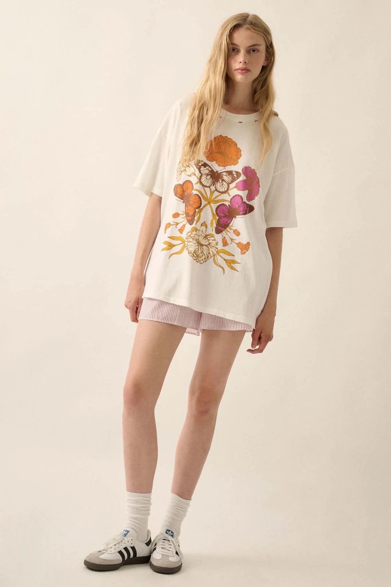 Butterfly Fantasy Distressed Oversize Graphic Tee