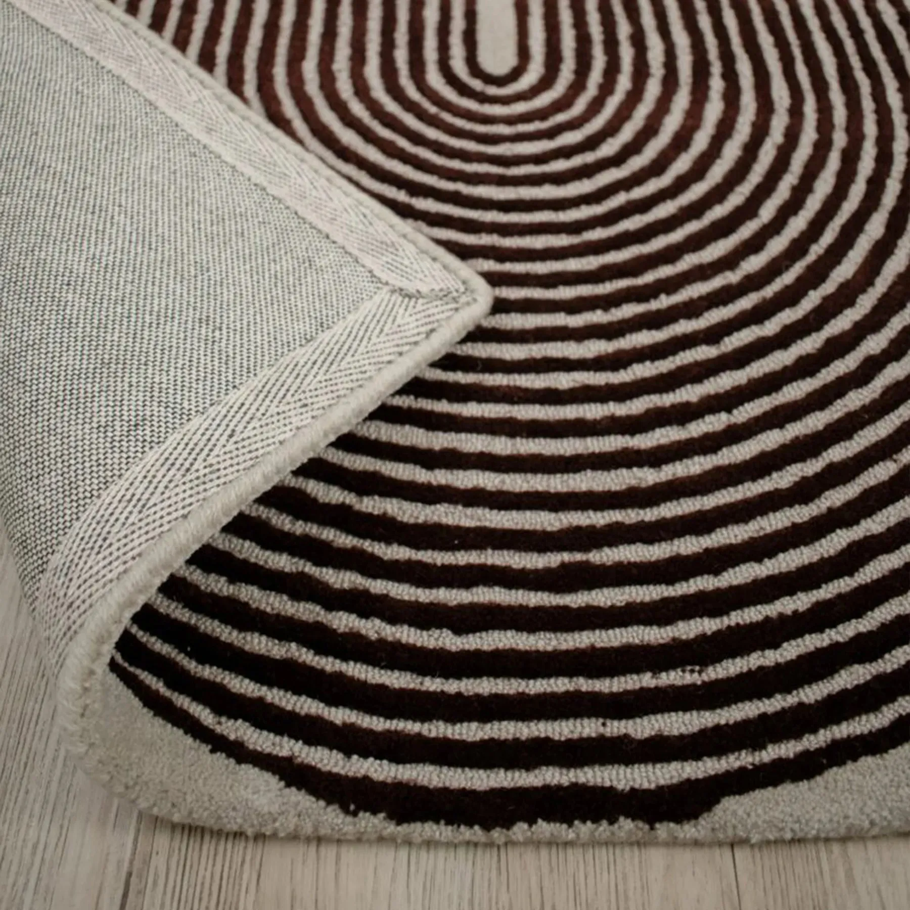 Viper Rug - Currant 200cm x 290cm